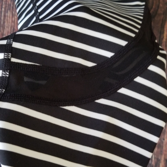 Calvin Klein Performance Striped Leggings - Picture 11 of 16